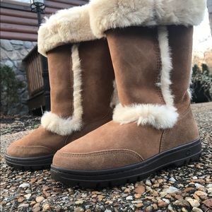 Ugg Sundance Ii. 5325 w Chestnut. Size 6